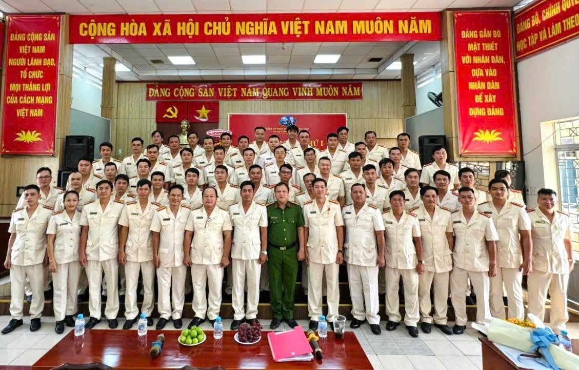 CÔNG AN PHƯỜNG LINH XUÂN HƯỚNG TỚI KỶ NIỆM 20 NĂM NGÀY HỘI TOÀN DÂN BẢO VỆ AN NINH TỔ QUỐC (19/8/2005 - 19/8/2025)