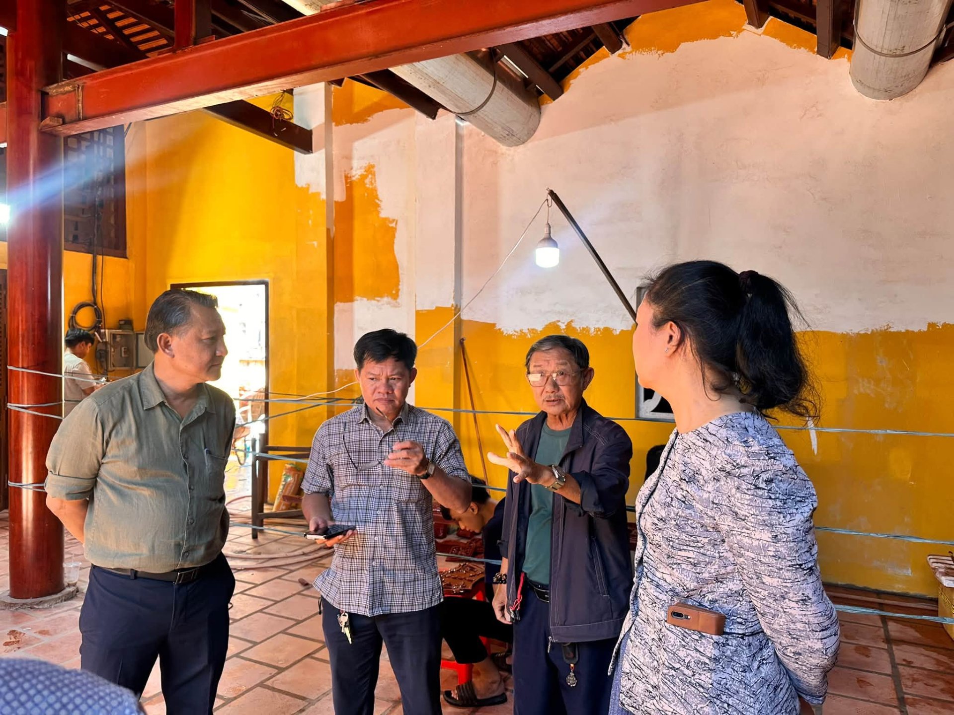 LÃNH ĐẠO PHƯỜNG LINH XUÂN KIỂM TRA, THÚC ĐẨY TIẾN ĐỘ TU BỔ DI TÍCH KIẾN TRÚC NGHỆ THUẬT ĐÌNH LINH TÂY