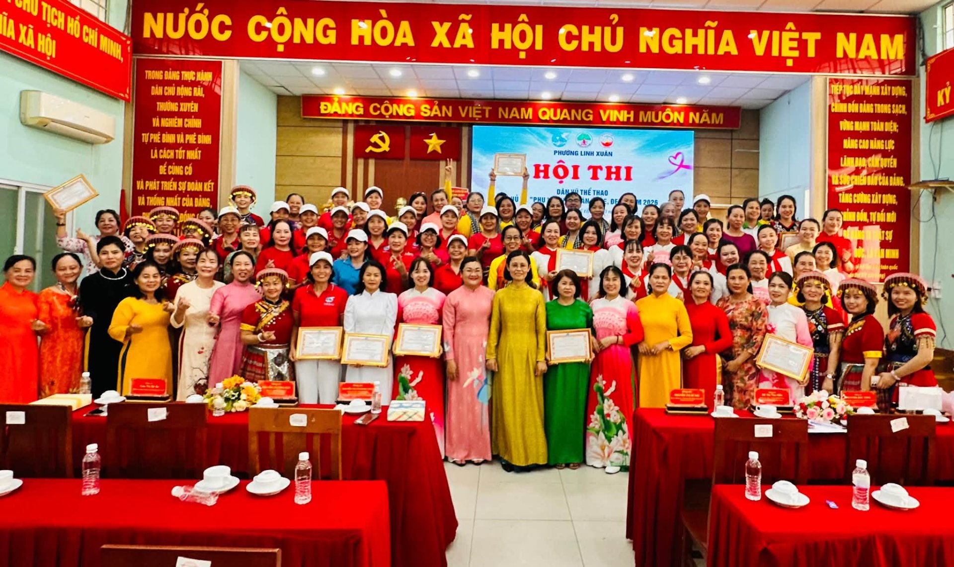 SÔI NỔI HỘI THI DÂN VŨ THỂ THAO "PHỤ NỮ LINH XUÂN KHỎE - ĐẸP" VÀ HỌP MẶT KỶ NIỆM 96 NĂM THÀNH LẬP HỘI LHPN VIỆT NAM VÀ 16 NĂM NGÀY PHỤ NU VIỆT NAM 20/10