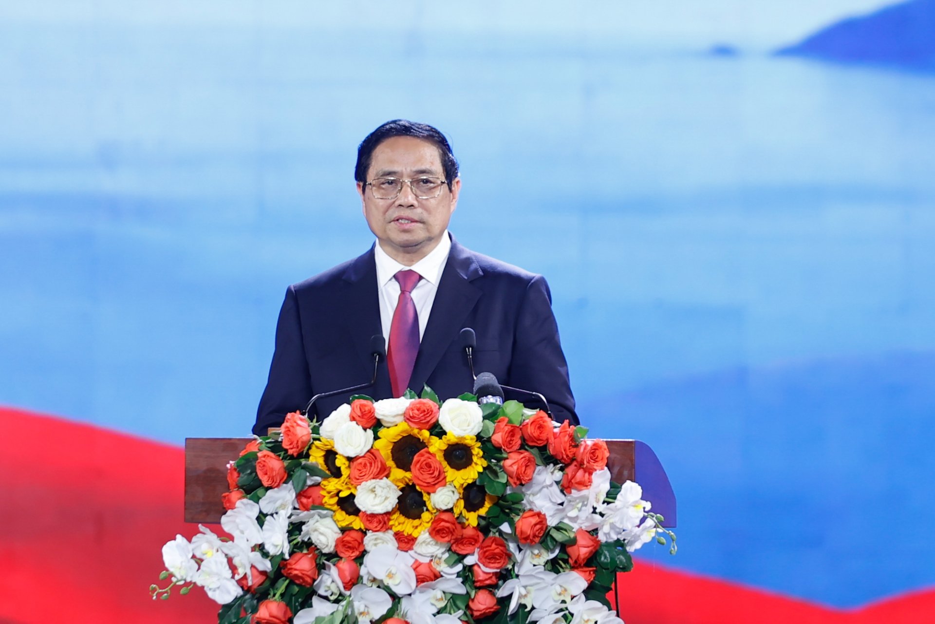 Thủ tướng phát động Phong trào thi đua 'Cả nước thi đua đổi mới sáng tạo, chuyển đổi số'