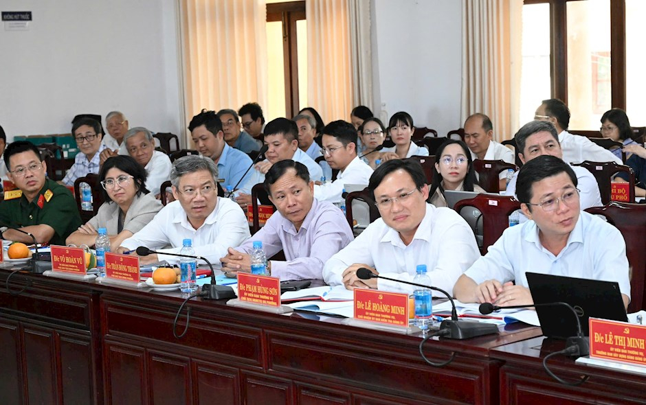   Đại biểu tham dự buổi l&agrave;m việc. Ảnh: VIỆT DŨNG